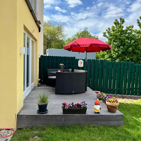 & Terrace * Prŭhonice